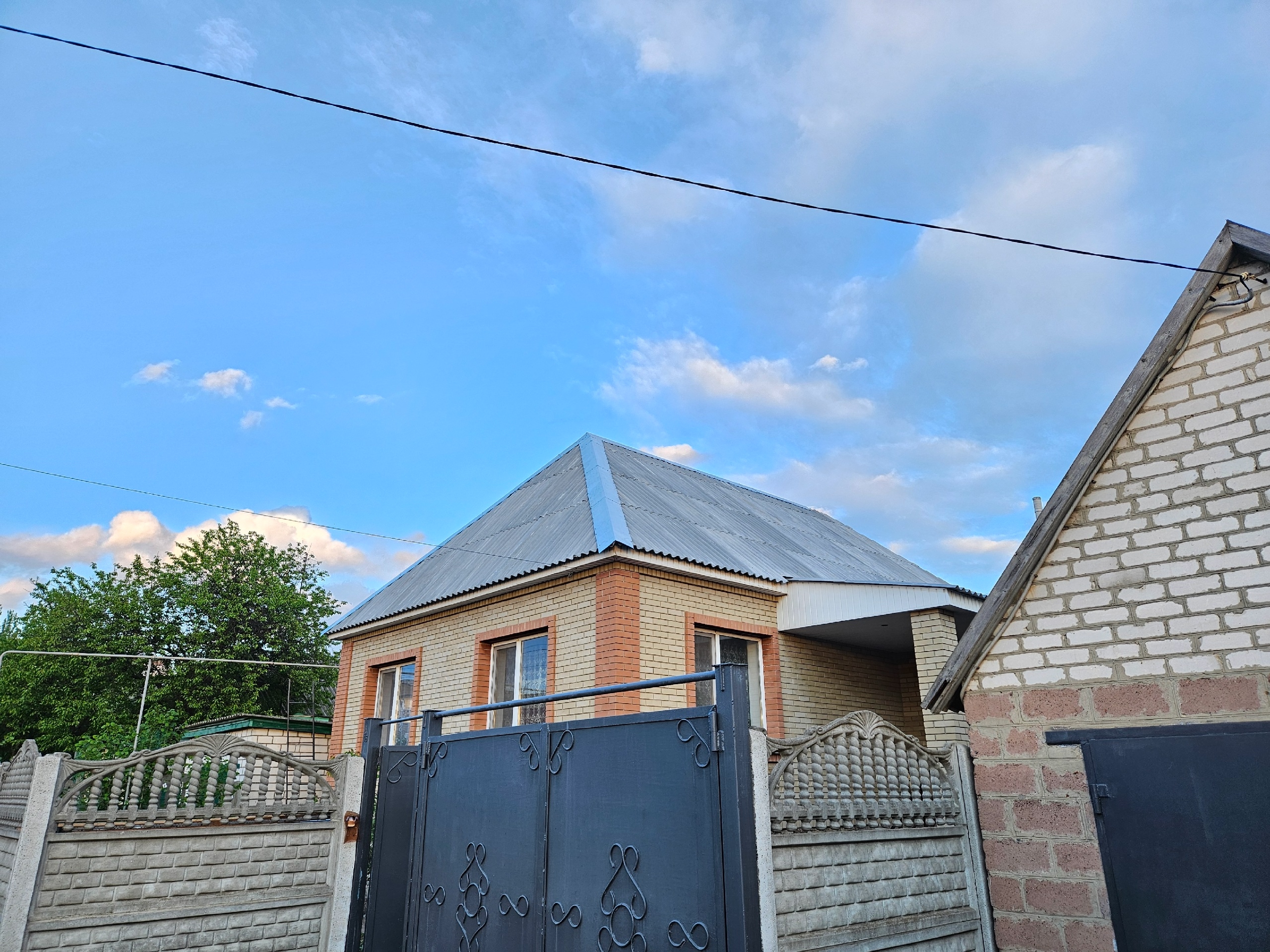 Замена крыши частного дома в Луганске